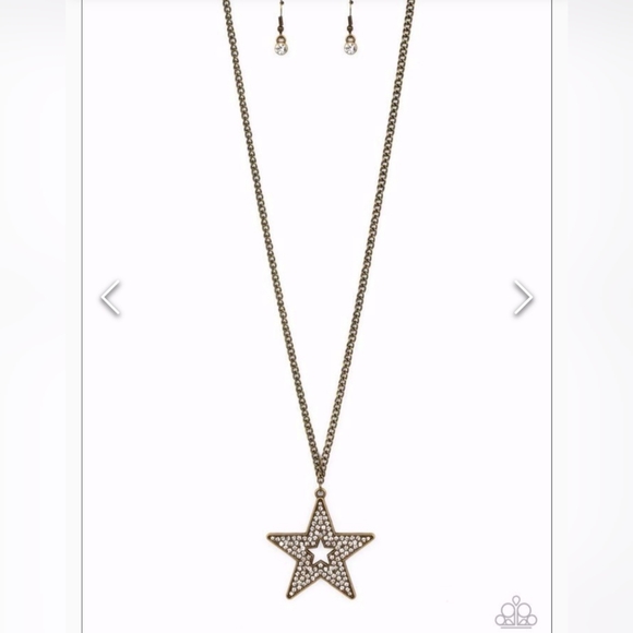 paparazzi Jewelry - Superstar Stylish Brass Necklace Rhinestones Fab with earrings STAR 🌟
